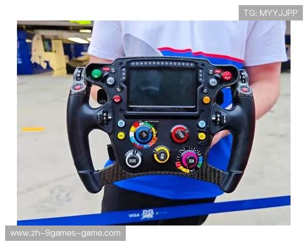 F1车手方向盘突失灵，极速生死瞬间却奇迹般掌控全场